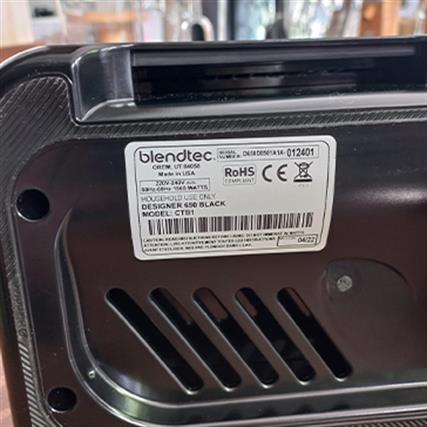 2. El Blendtec - Designer 650 Blender,3 hp,1560W,WildSide+ - D650D0501A1A-EUA1AP1
