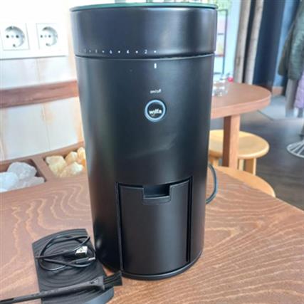 2. Wilfa - Uniform+ 58mm Flat Dişli Tartılı Kahve Öğütücü - Siyah - WSFBS-200B