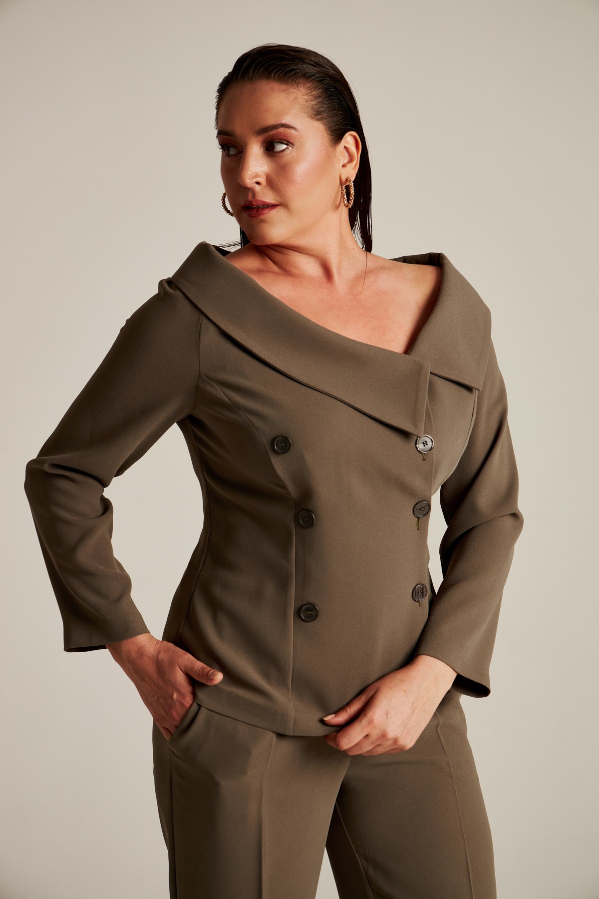 Tiffany Ceket Haki - düğmeli omuz dekolteli ceket | Ceket | Modalogy
