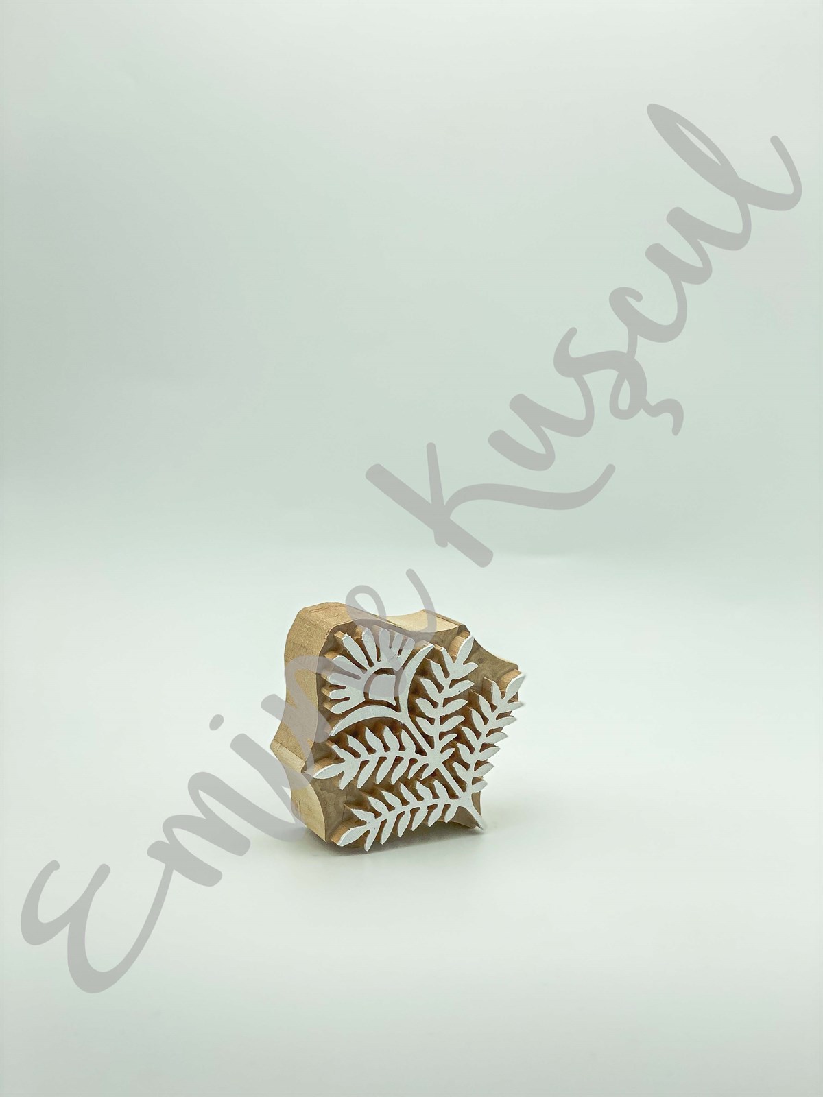 1198 Yılbaşı Çiçeği | emicraft.com1198 Yılbaşı ÇiçeğiYılbaşı Modelleri