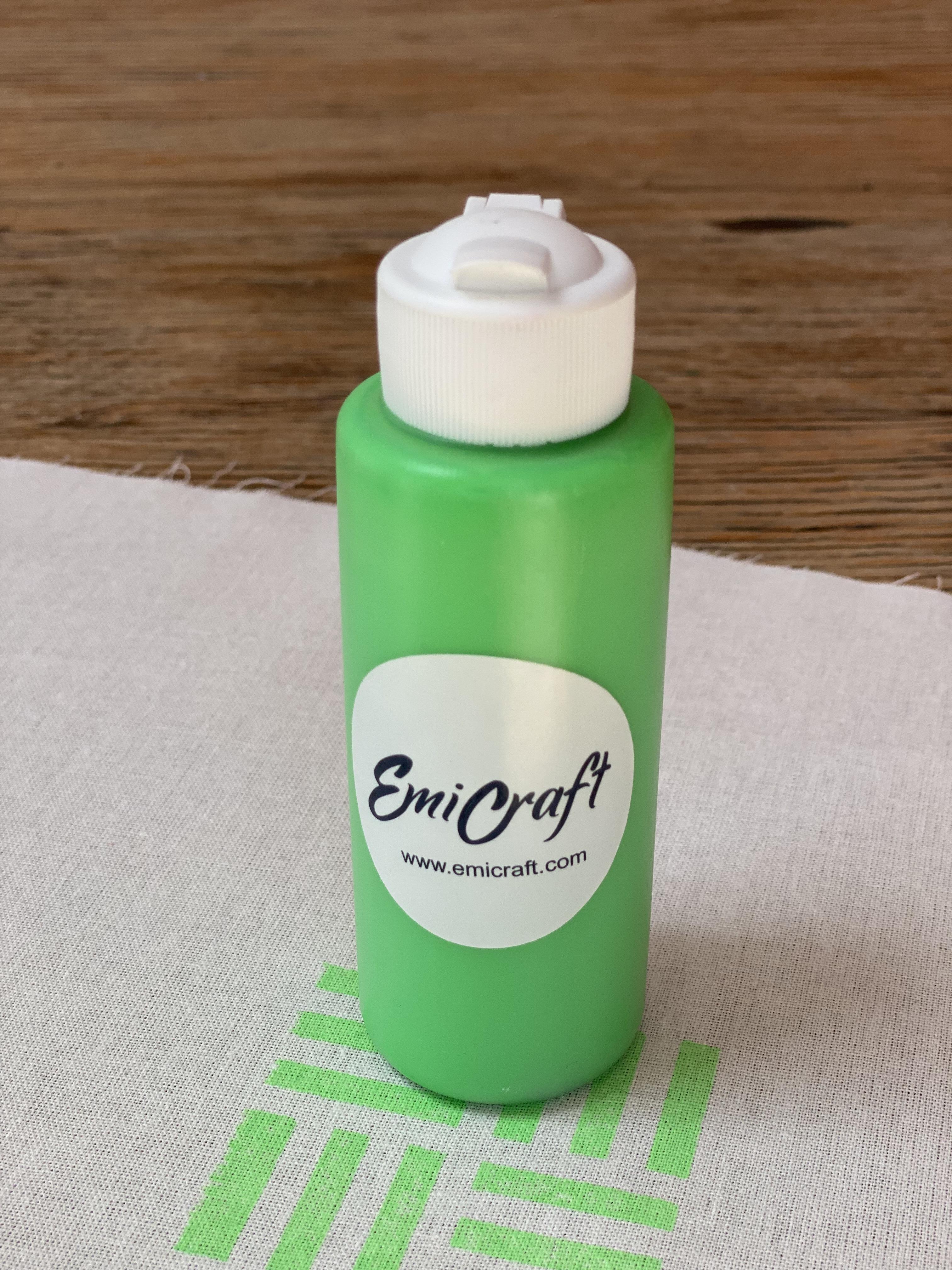 Kumaş Boyası Çengelköy Neon Yeşil 125ml - EmicraftKumaş Boyası Çengelköy Neon Yeşil 125mlKumaş Boyası