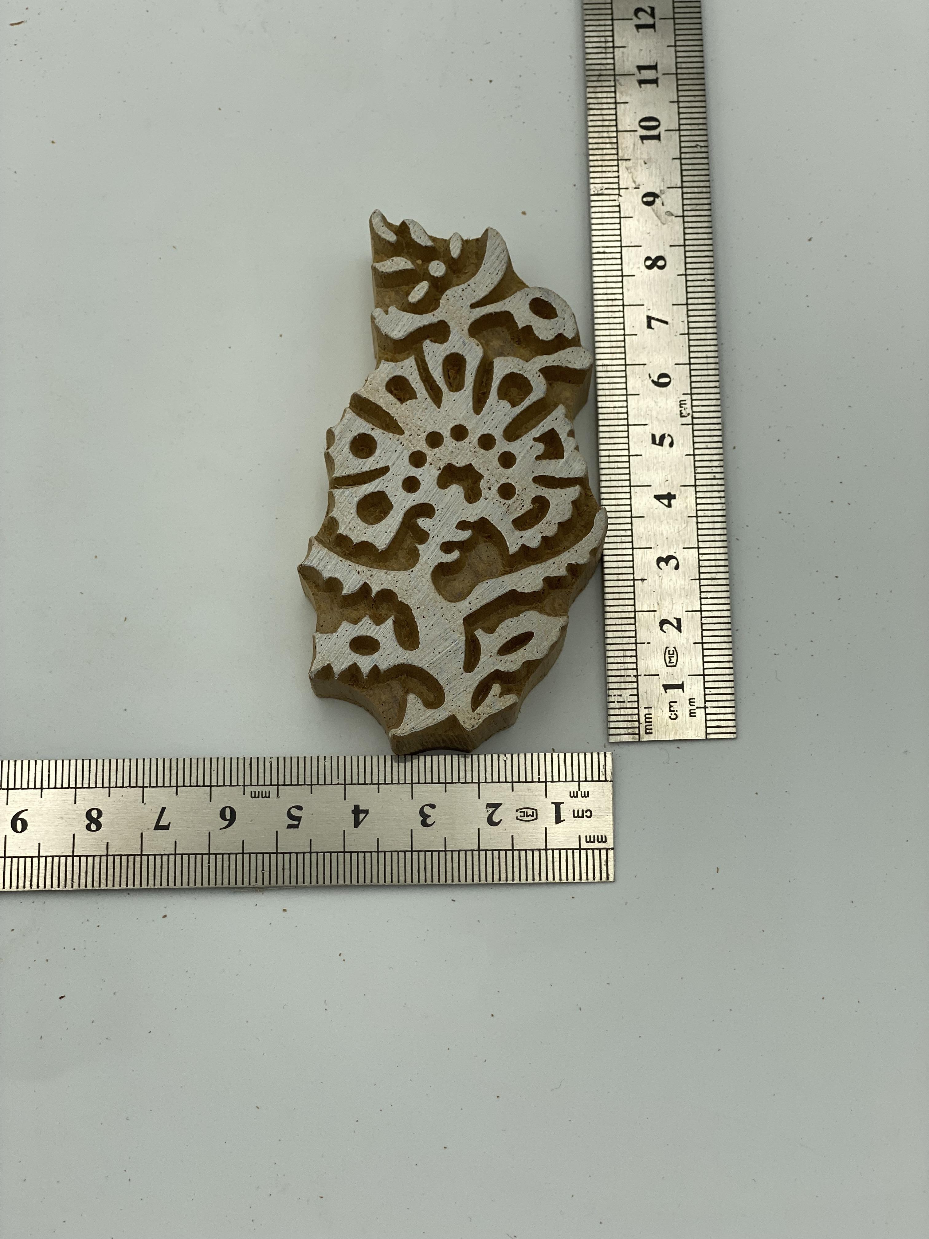 Mini Karanfil Göbek Tahta Baskı Kalıbı 101 - EmicraftMini Karanfil Tahta Baskı Kalıbı 101Mini Geleneksel Modeller