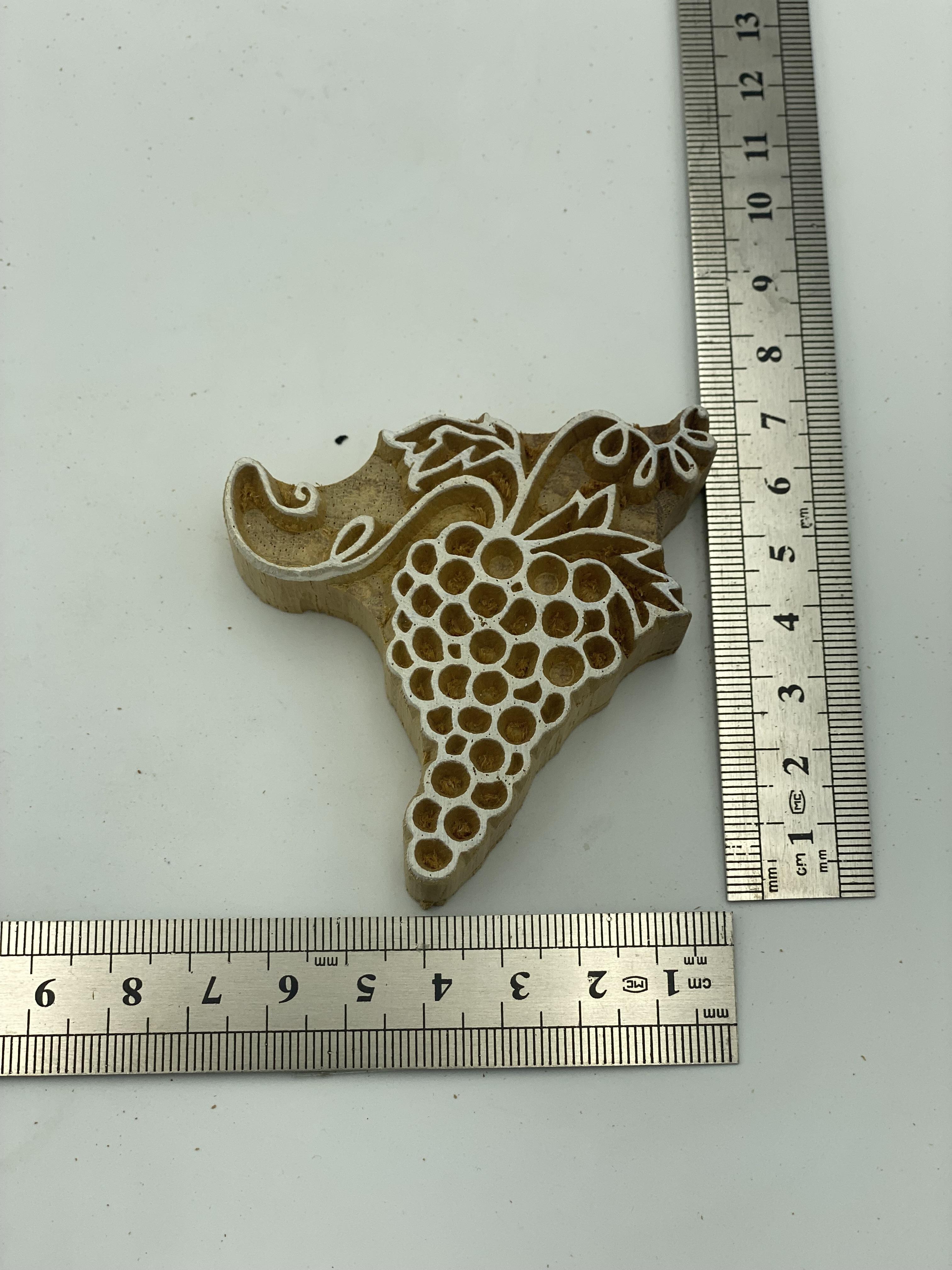 Mini Üzüm Salkımı Tahta Baskı Kalıbı 5 - EmicraftMini Üzüm Salkım Tahta Baskı Kalıbı 5Mini Sebze Meyve Modeller