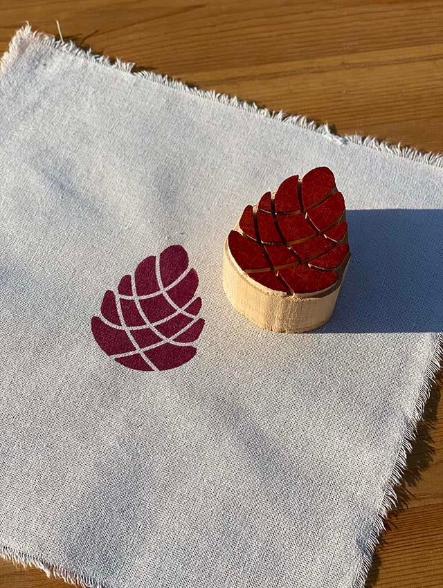 Yılbaşı Kozalak Açık Tahta Baskı Kalıbı 1358 - EmicraftYılbaşı Kozalak Açık Tahta KalıbıBaskı 1358Yılbaşı Modelleri