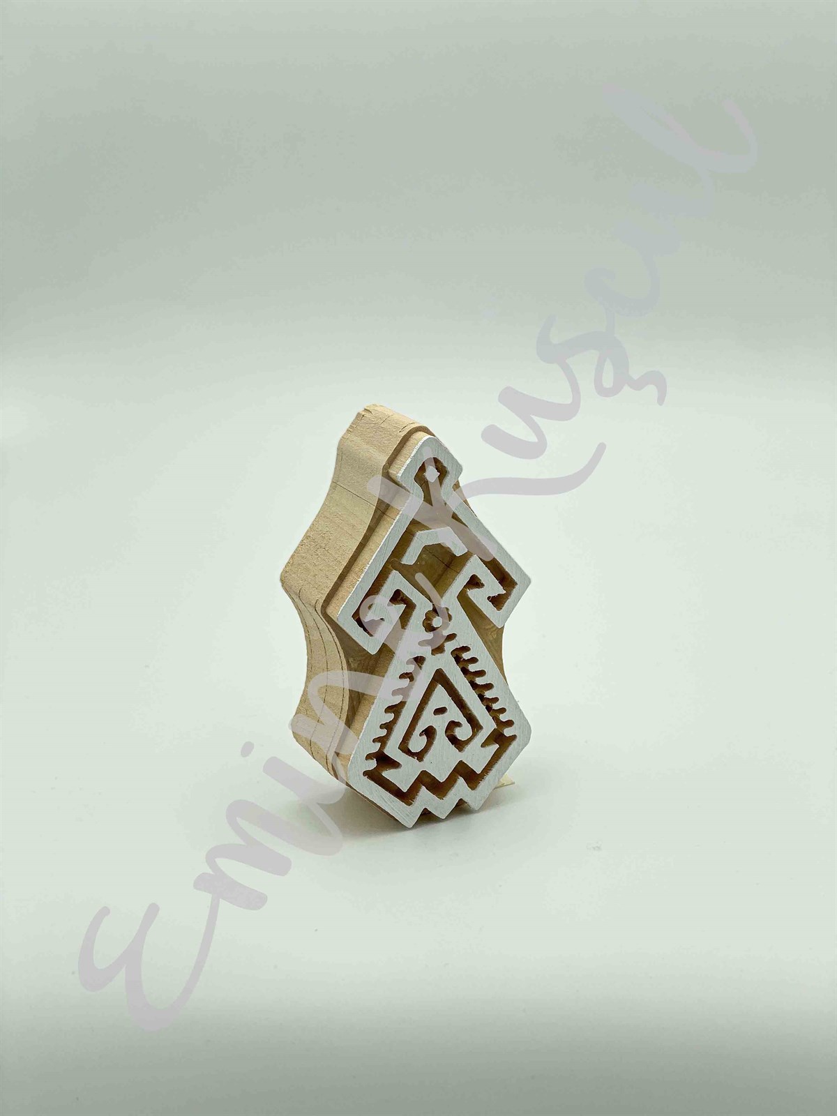 579 Rugs Hands in the waist