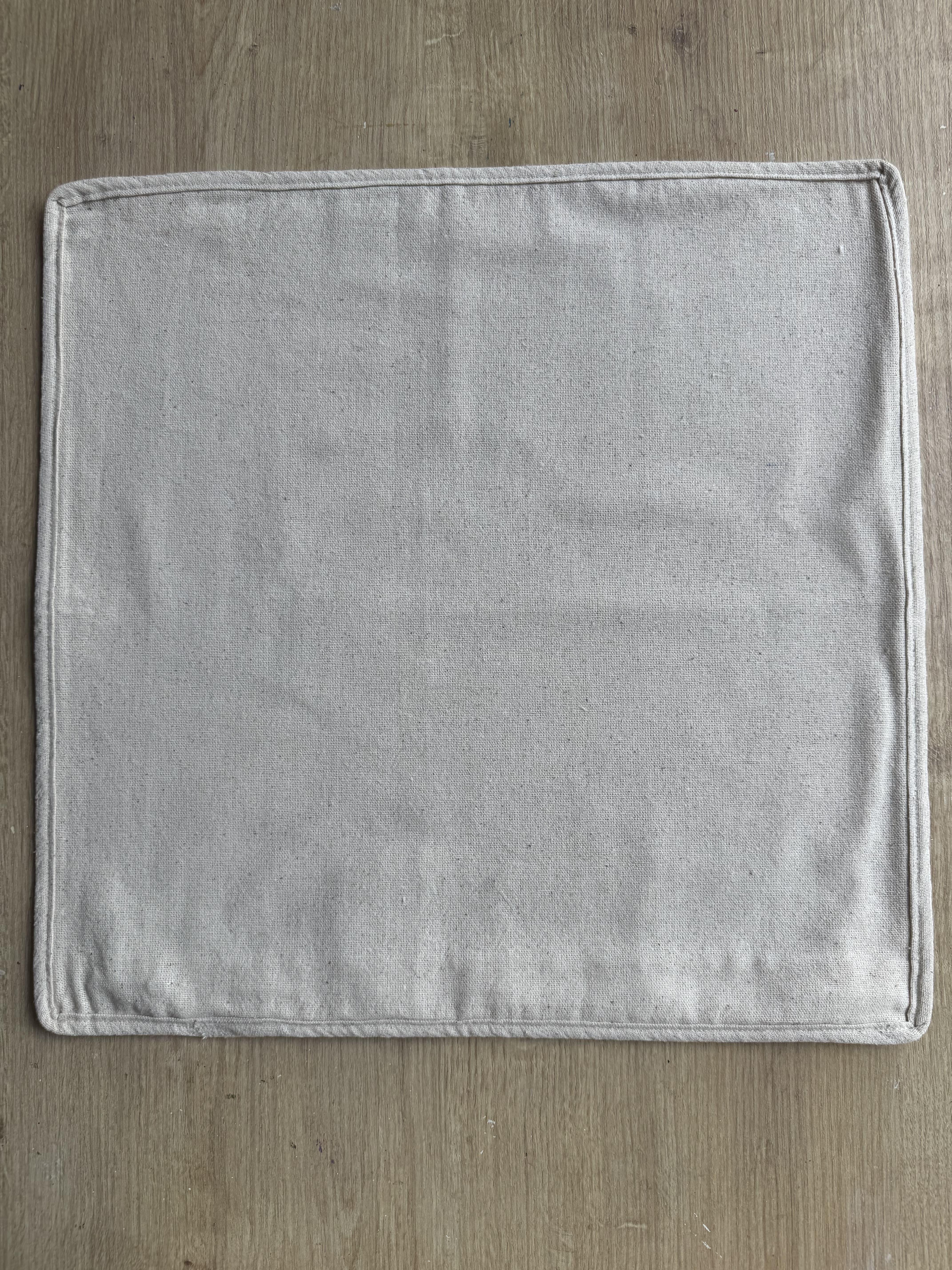 Keten Krem Kare Kırlent Biyeli - EmicraftKeten Krem Kare Kırlent BiyeliPillows