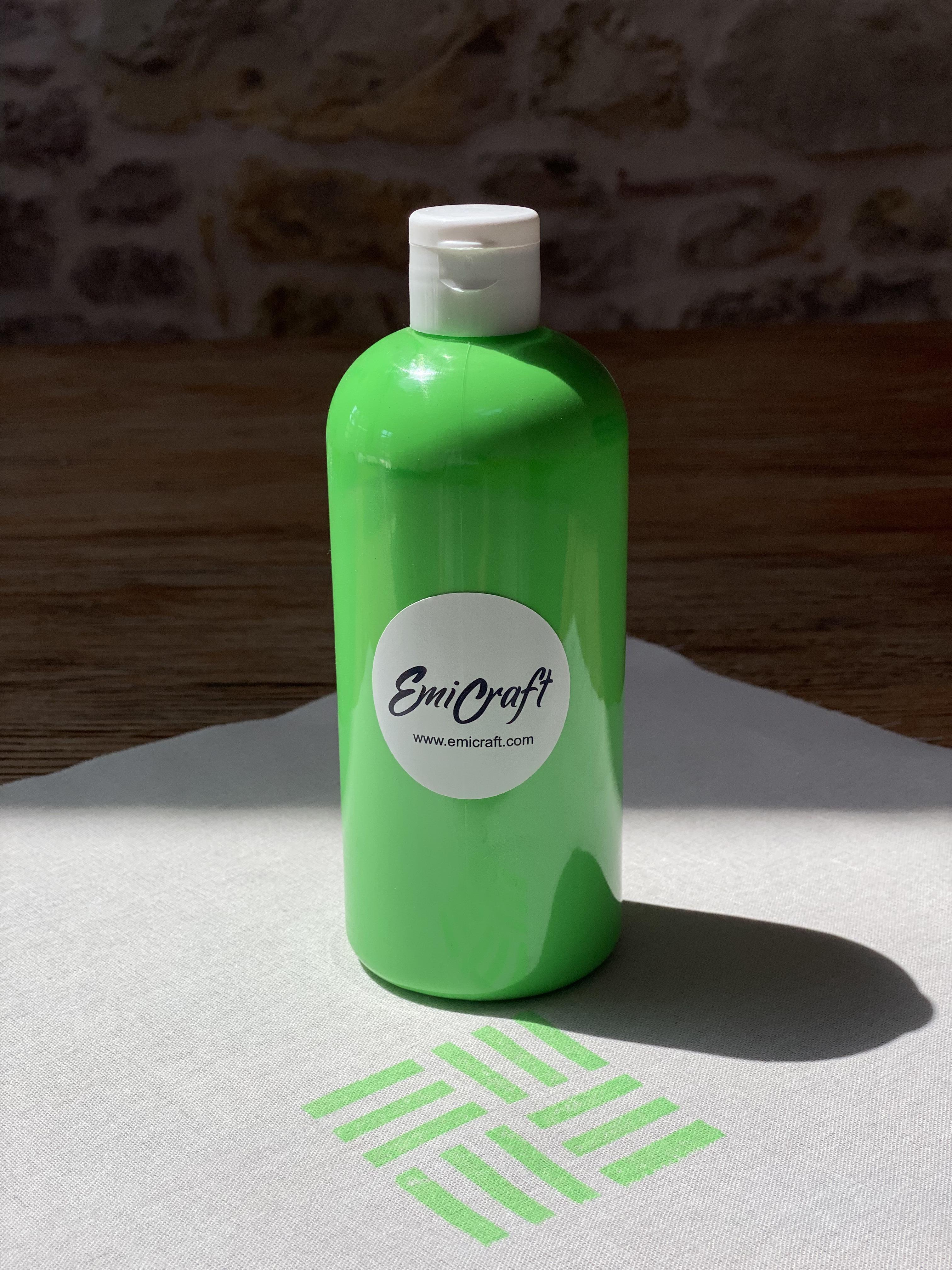 Kumaş Boyası Çengelköy Neon Yeşil 450ml - EmicraftKumaş Boyası Çengelköy Neon Yeşil 450mlKumaş Boyası