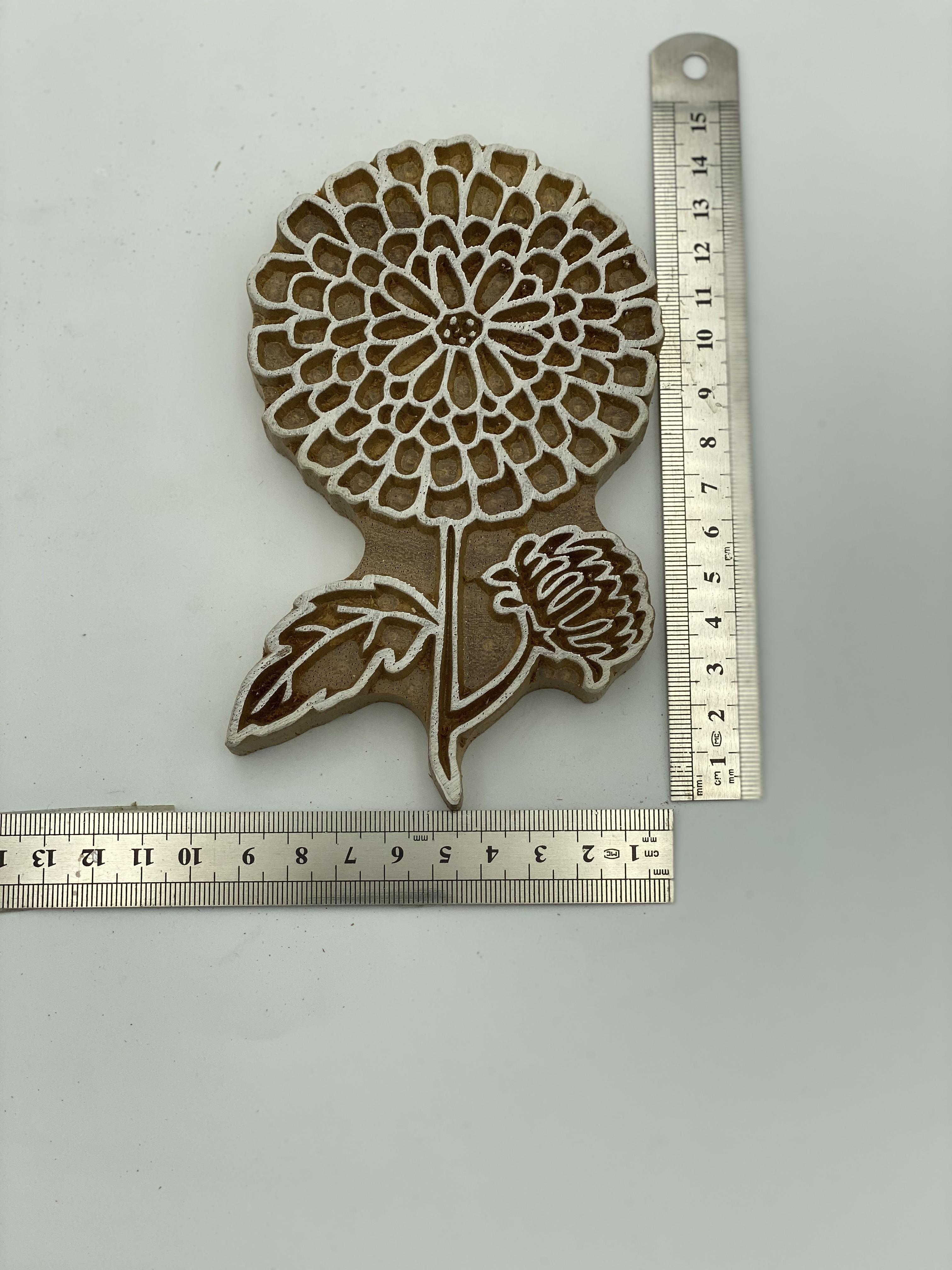 Mini Ayçiçek Tahta Baskı Kalıbı 297 - EmicraftMini Ayçiçek Tahta Baskı Kalıbı 297Mini Çiçek ve Yaprak Modeller