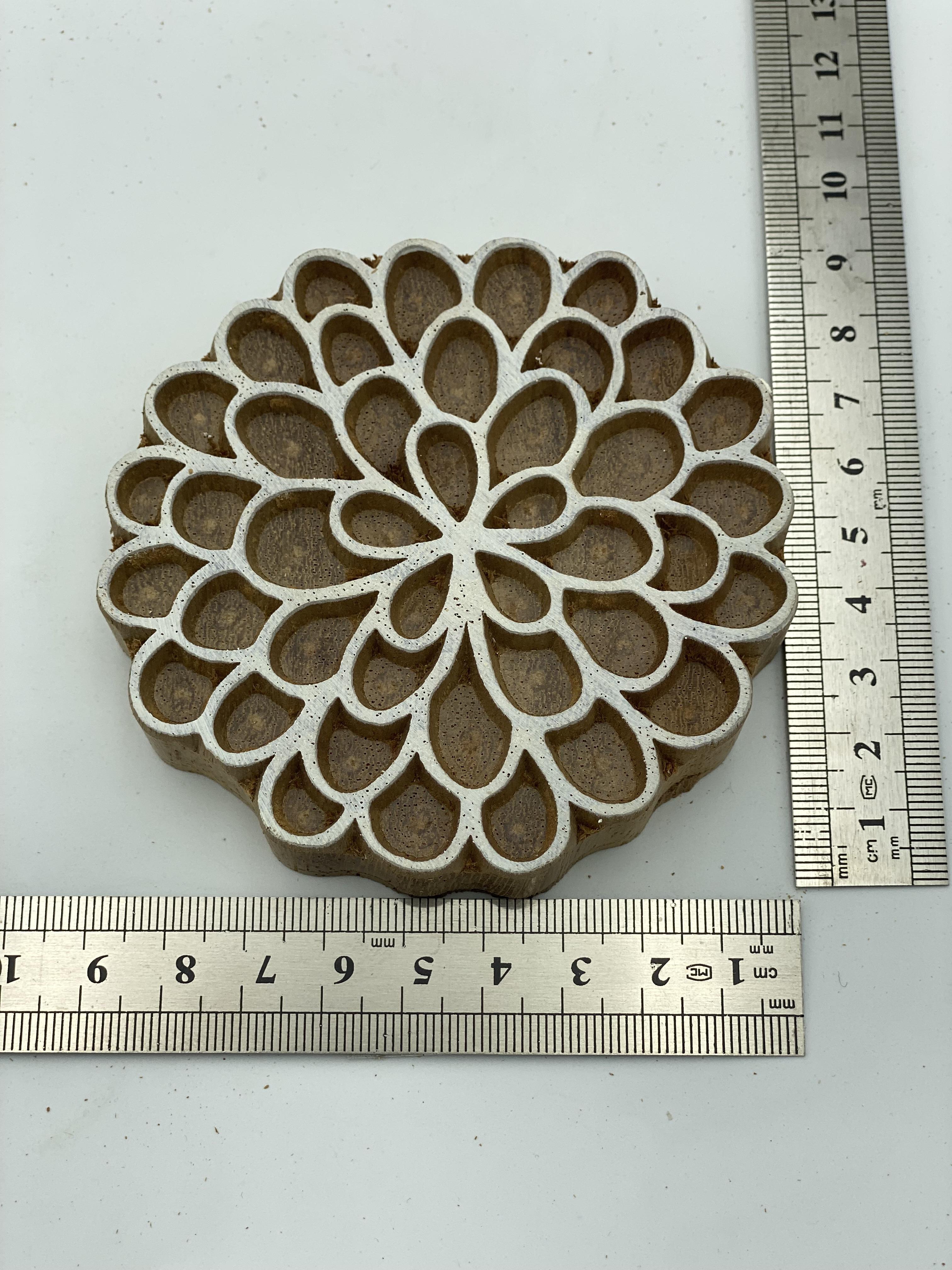 Mini Çiçek Mandala Tahta Baskı Kalıbı 292 - EmicraftMini Çiçek Mandala Tahta Baskı Kalıbı 292Mini Göbek Modeller