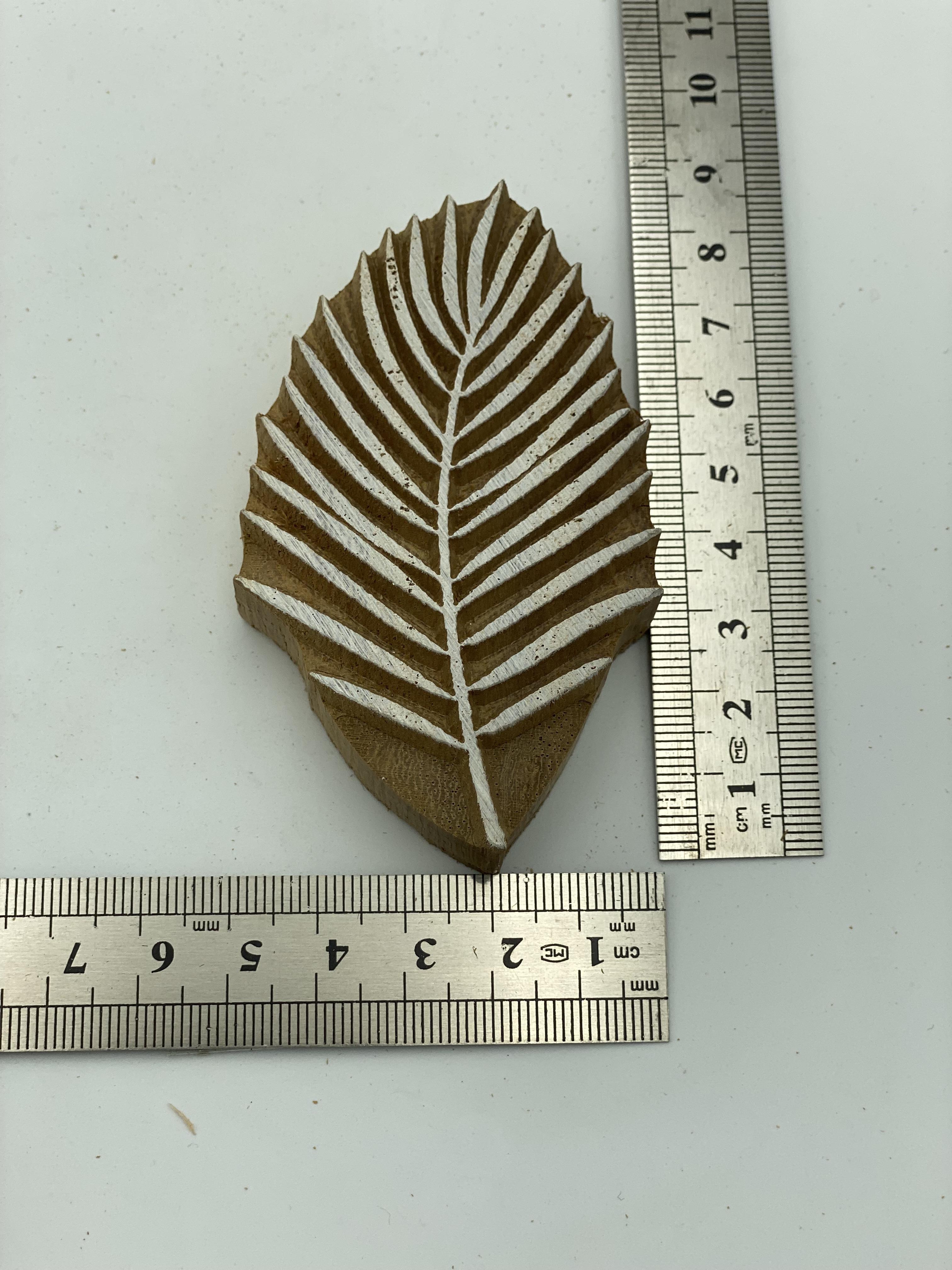 Mini Diken Yaprak Tahta Baskı Kalıbı 884 - EmicraftMini Diken Yaprak Tahta Baskı Kalıbı 884Mini Çiçek ve Yaprak Modeller