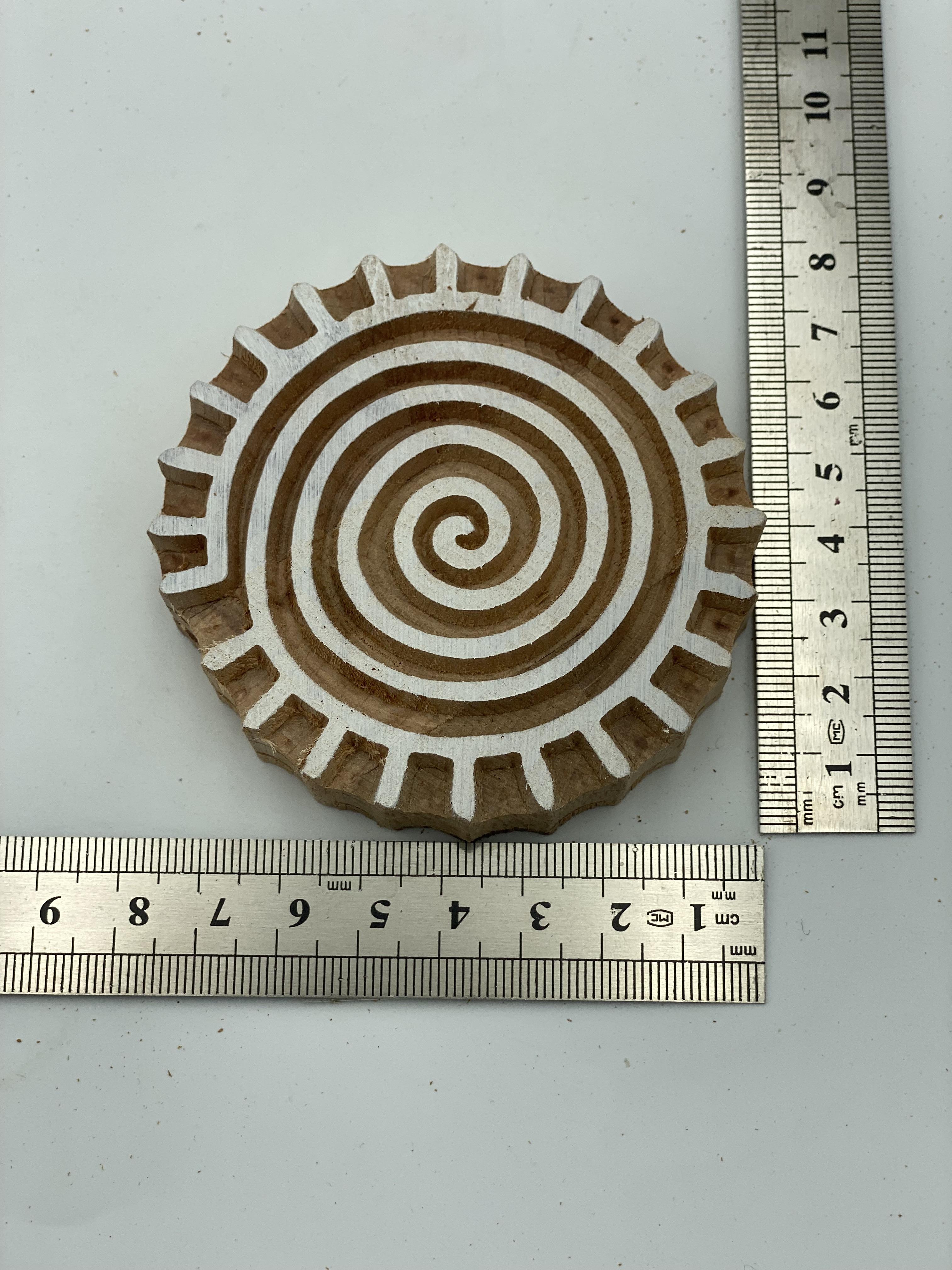 Mini Güneş Mandala Tahta Baskı Kalıbı 371 - EmicraftMini Güneş Mandala Tahta Baskı Kalıbı 295Mini Göbek Modeller