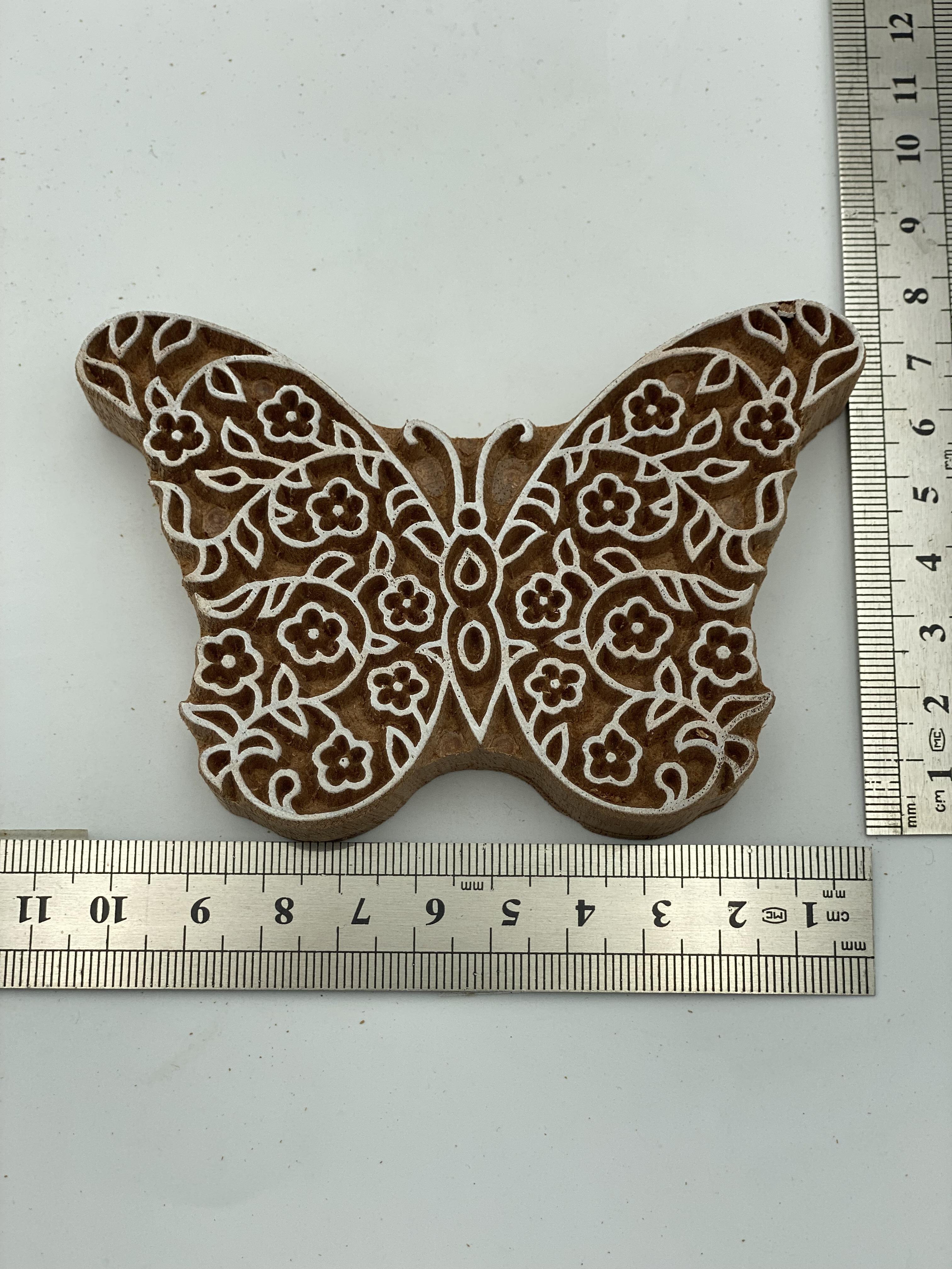 Mini Kelebek Çiçek Tahta Baskı Kalıbı 753 - EmicraftMini Kelebek Çiçek Tahta Baskı Kalıbı 753Mini Hayvan Modeller