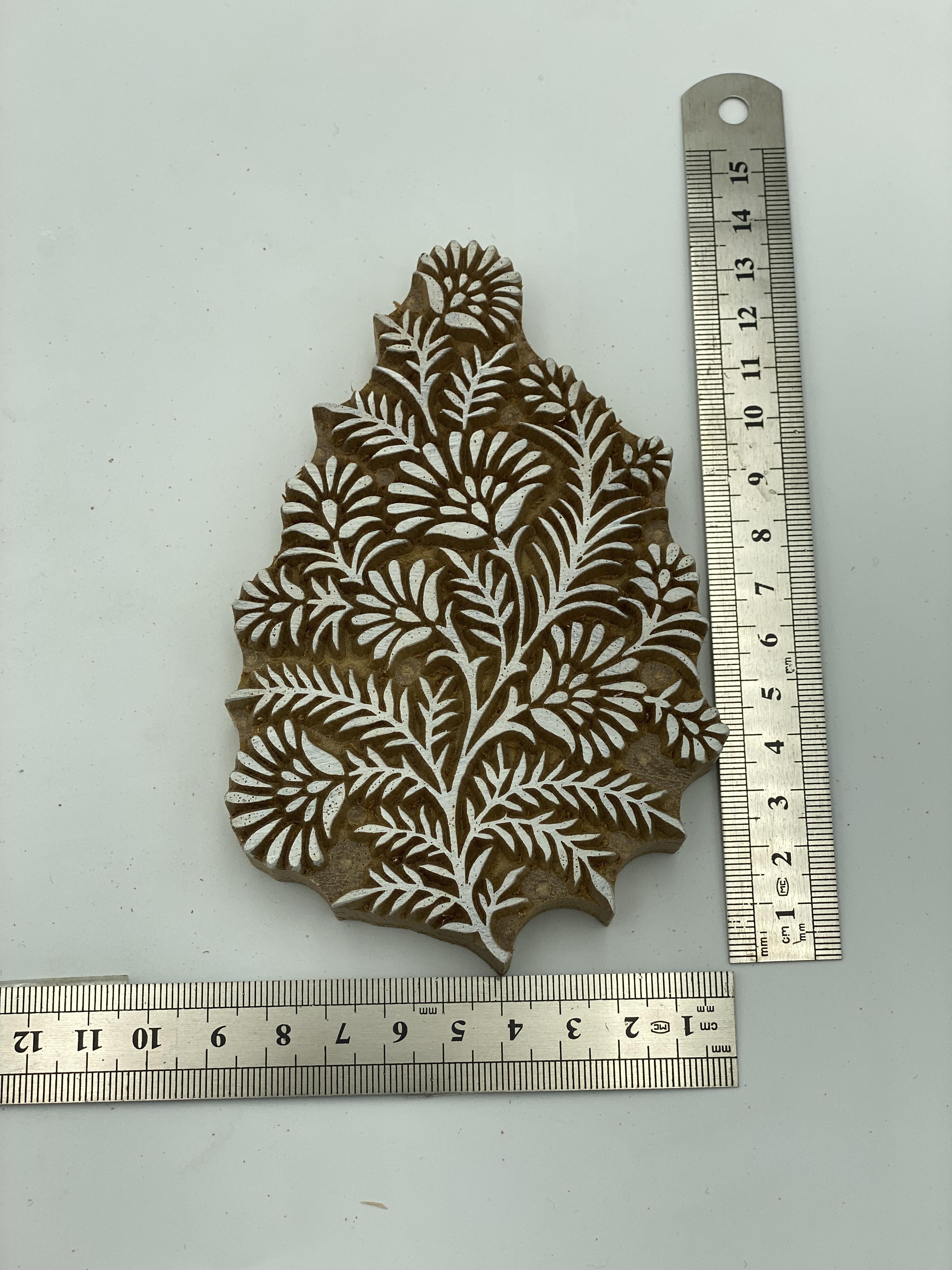 Mini Yılbaşı Çiçeği Tahta Baskı Kalıbı 513 - EmicraftMini Yılbaşı Çiçeği Kalıbı Tahta Baskı Kalıbı 513Mini Çiçek ve Yaprak Modeller