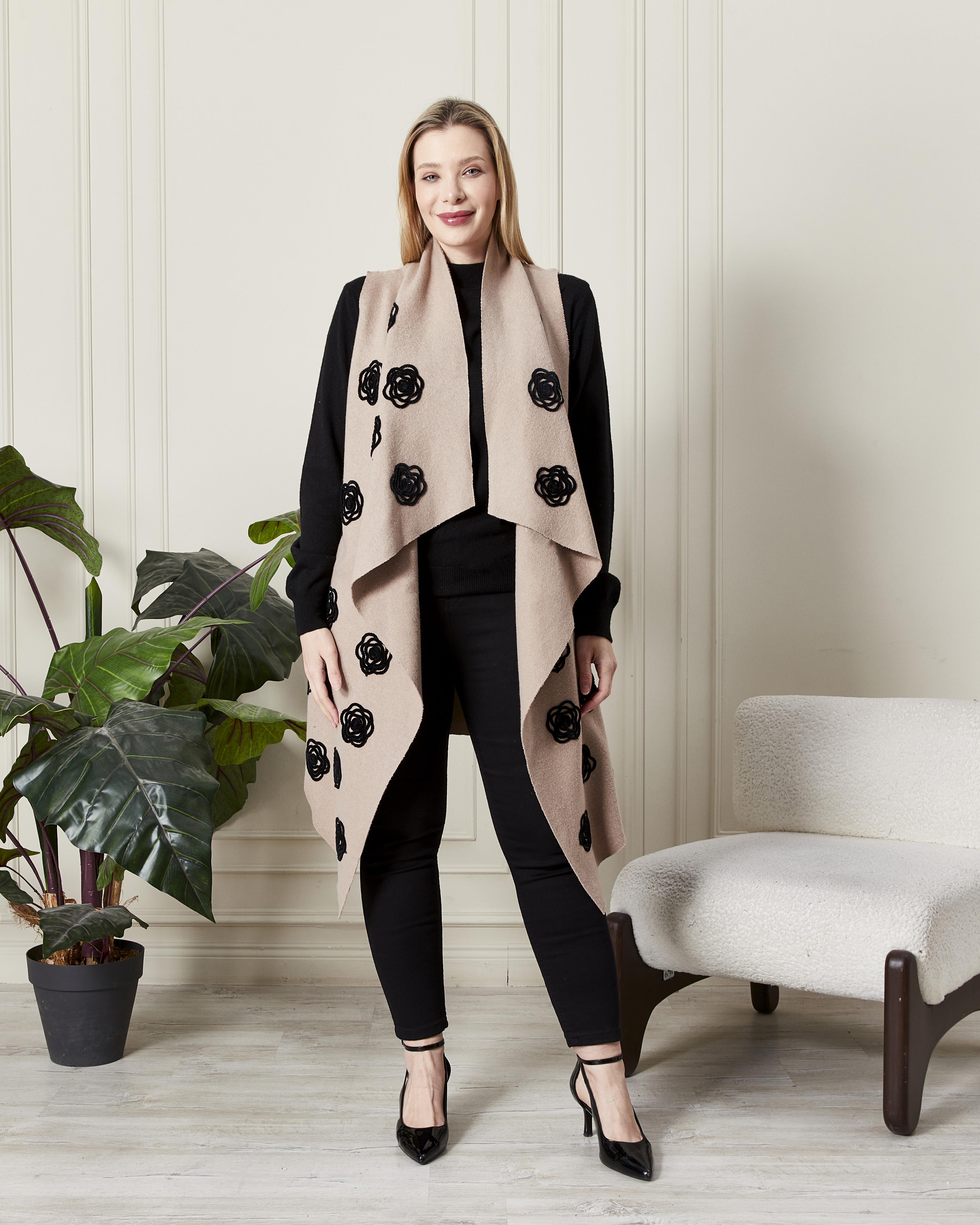 Nakış Detaylı Şal Yaka Uzun Yelek Krem