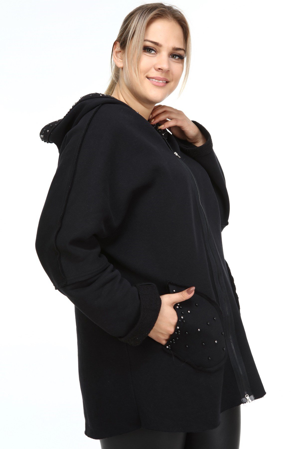 Boncuk Detay Üç İplik Büyük Beden Mont Siyah