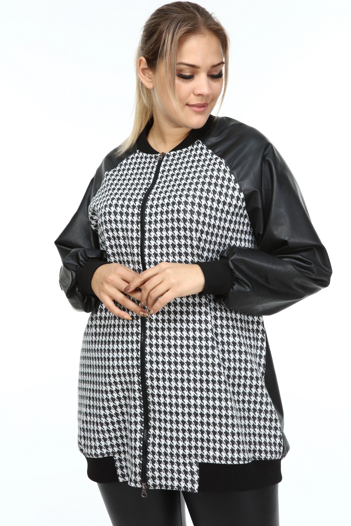 Kazayağı Garnili Büyük Beden Deri Mont Siyah