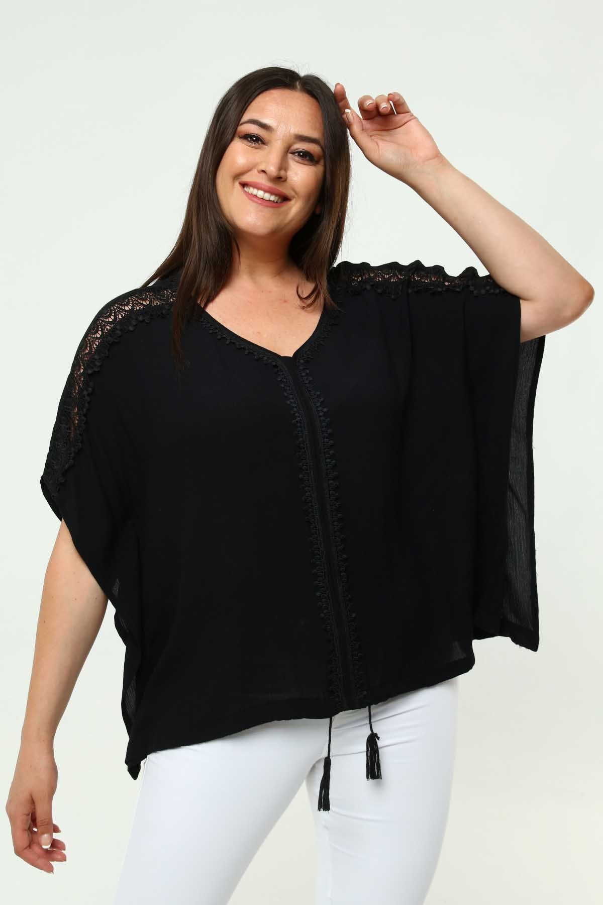 V Yaka Dantel Detaylı Büyük Beden Bluz Siyah