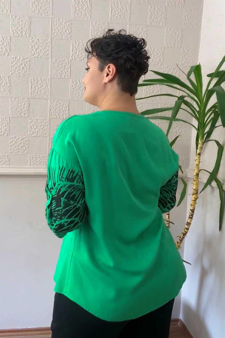 Baskılı Taş Detay Büyük Beden Gömlek Bluz Yeşil