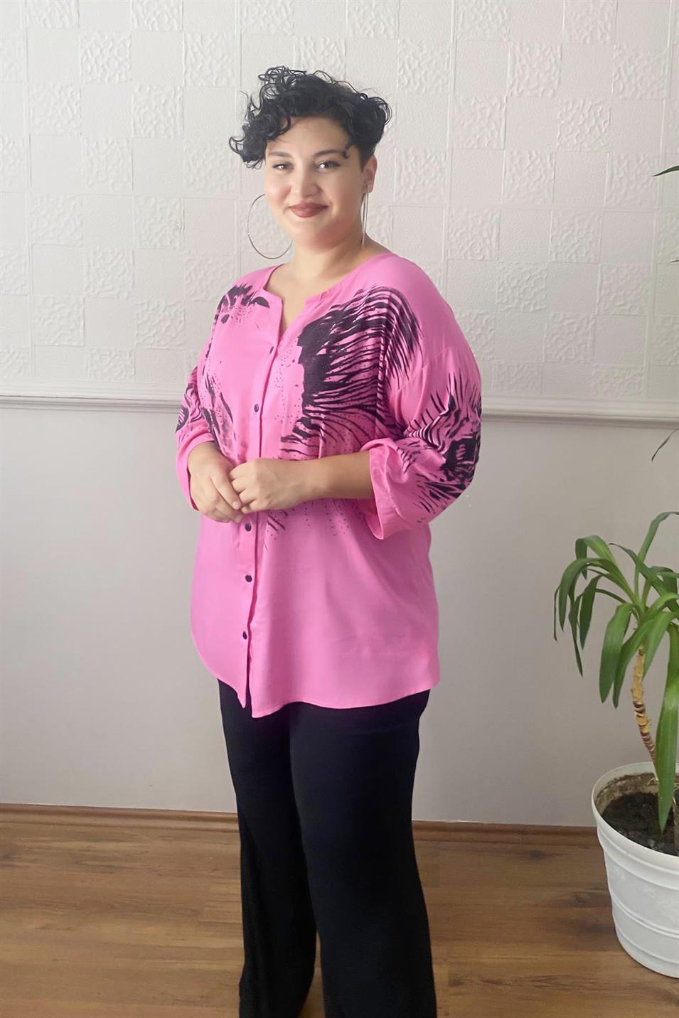 Baskılı Taş Detay Büyük Beden Gömlek Bluz Fuşya-Pembe
