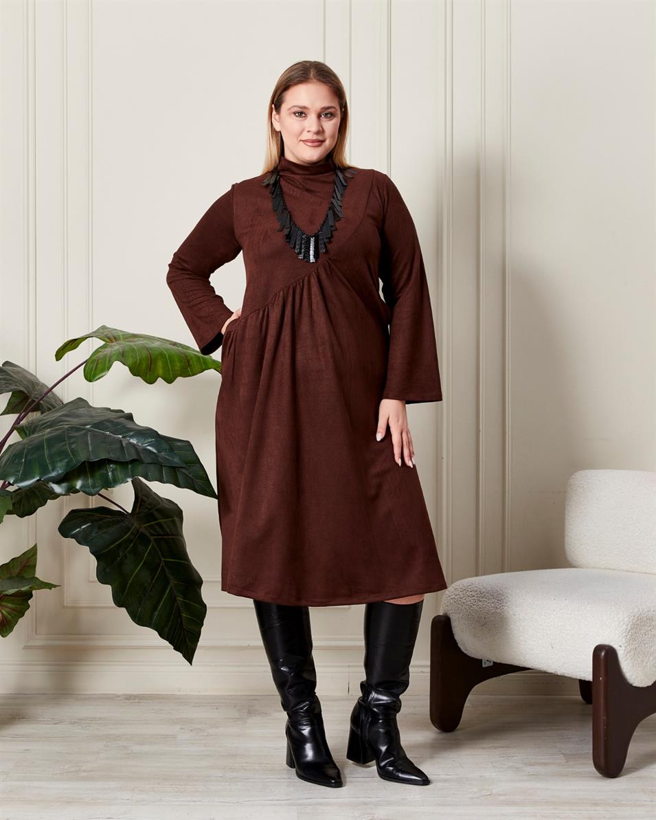 Büzgülü Yumuşak Dokulu Elbise Kahverengi