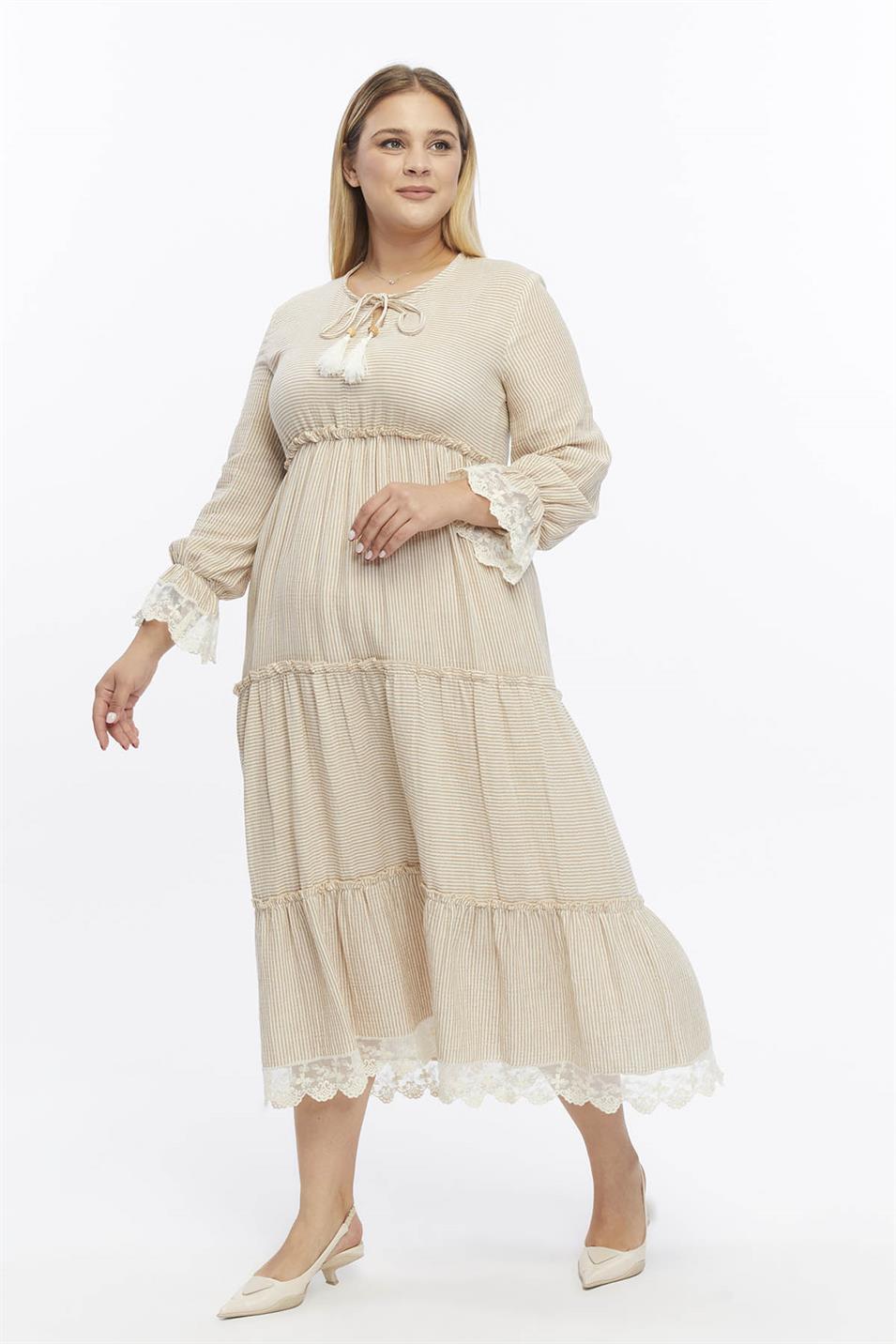 Çizgili Müslin Dantel Detaylı Elbise Bej