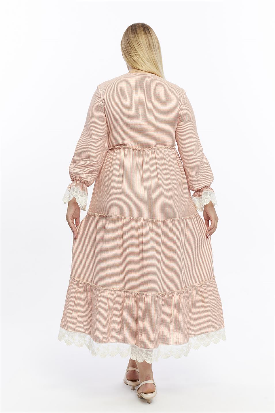 Çizgili Müslin Dantel Detaylı Elbise Kırmızı