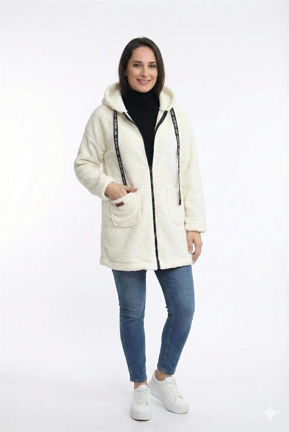 KAPÜŞONLU BUKLET BÜYÜK BEDEN  DİZ ÜSTÜ MONT ekru