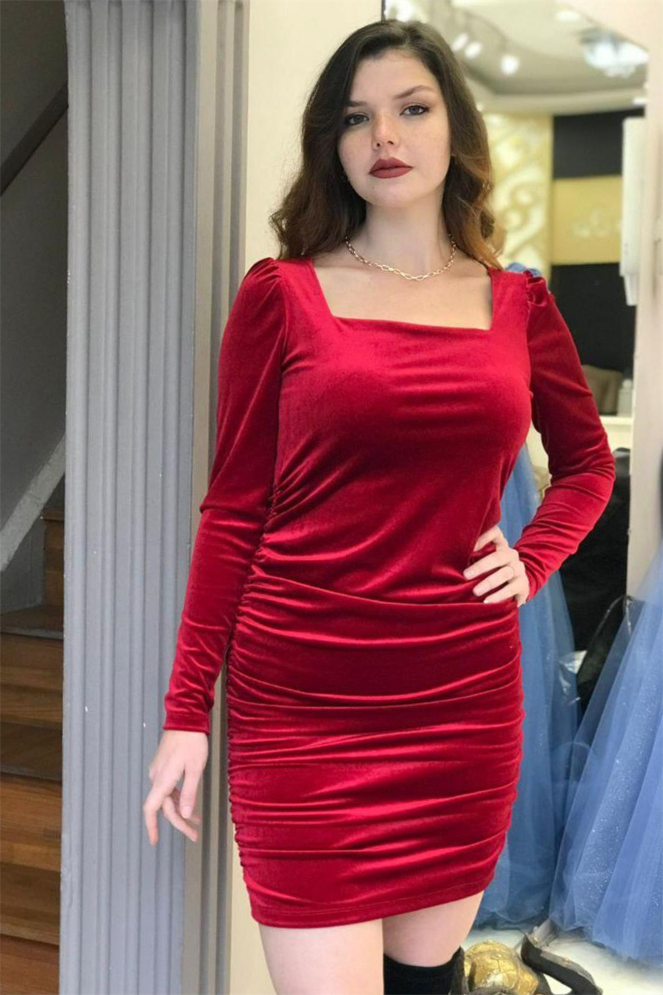 Kare Yaka Detay Büyük Beden Kadife Elbise