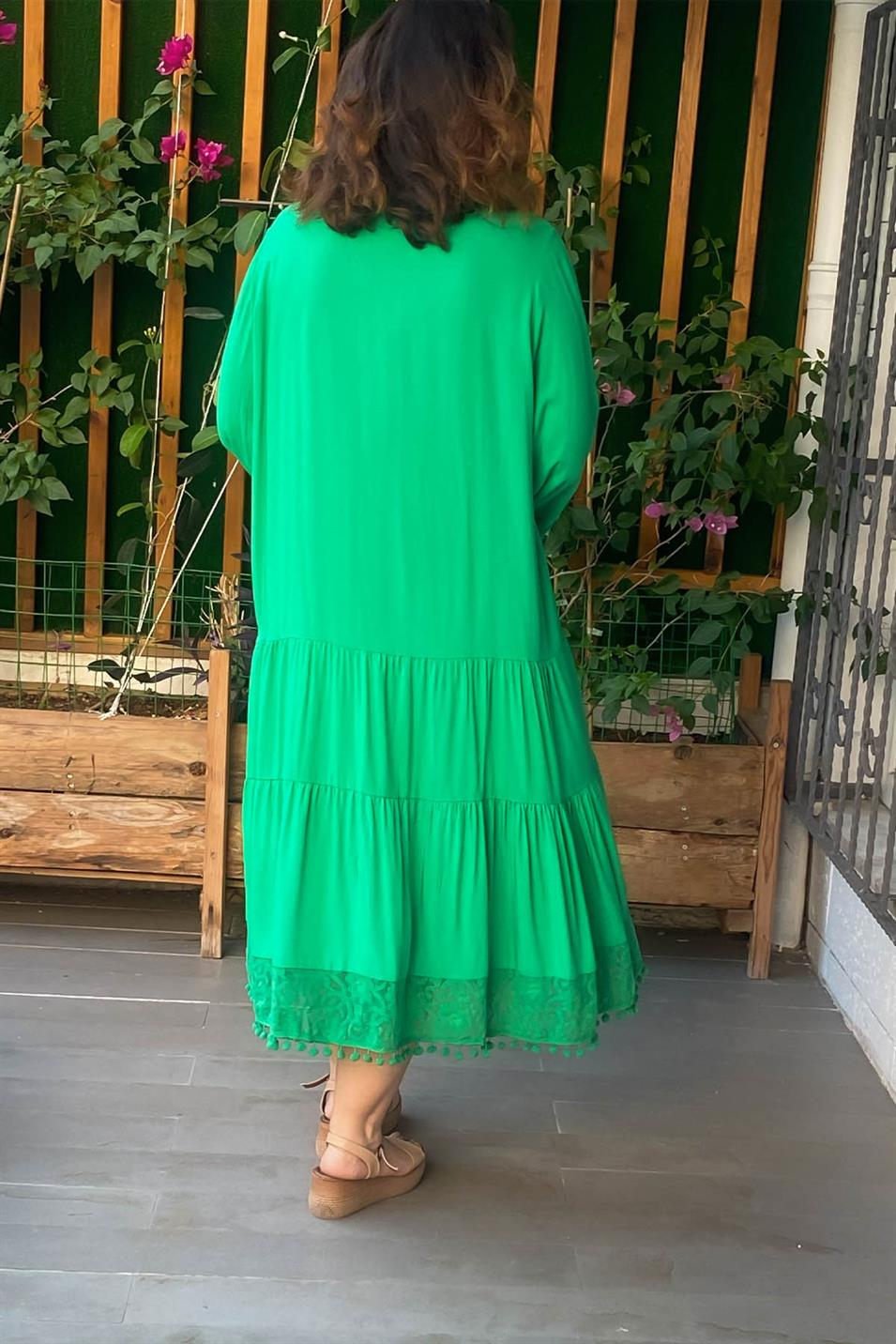 Kol Ve Eteği Dantel Detaylı Ponponlu Büyük Beden Elbise Yeşil