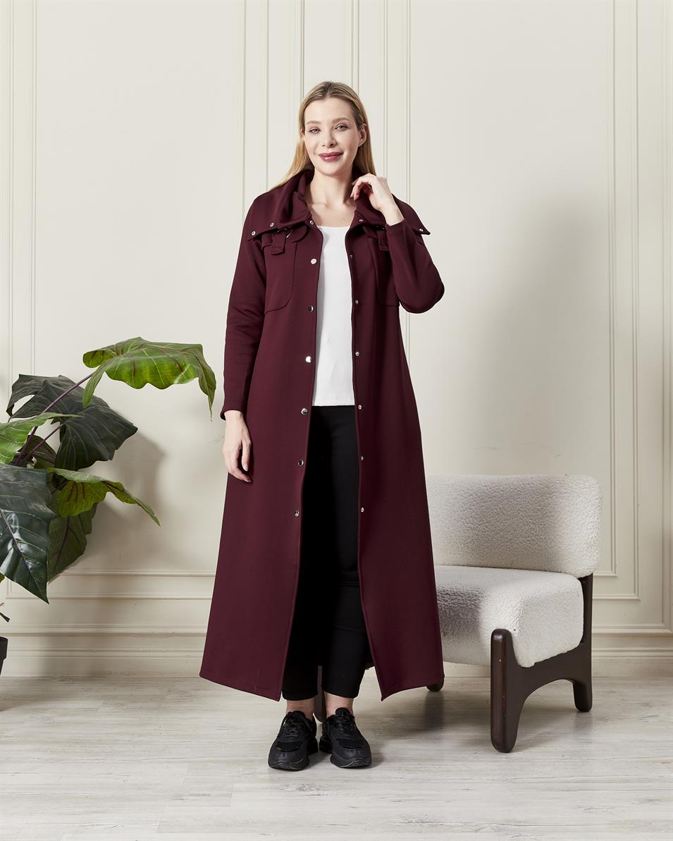 Şık Yakalı Kapüşonlu Düğmeli Uzun Kaban Bordo