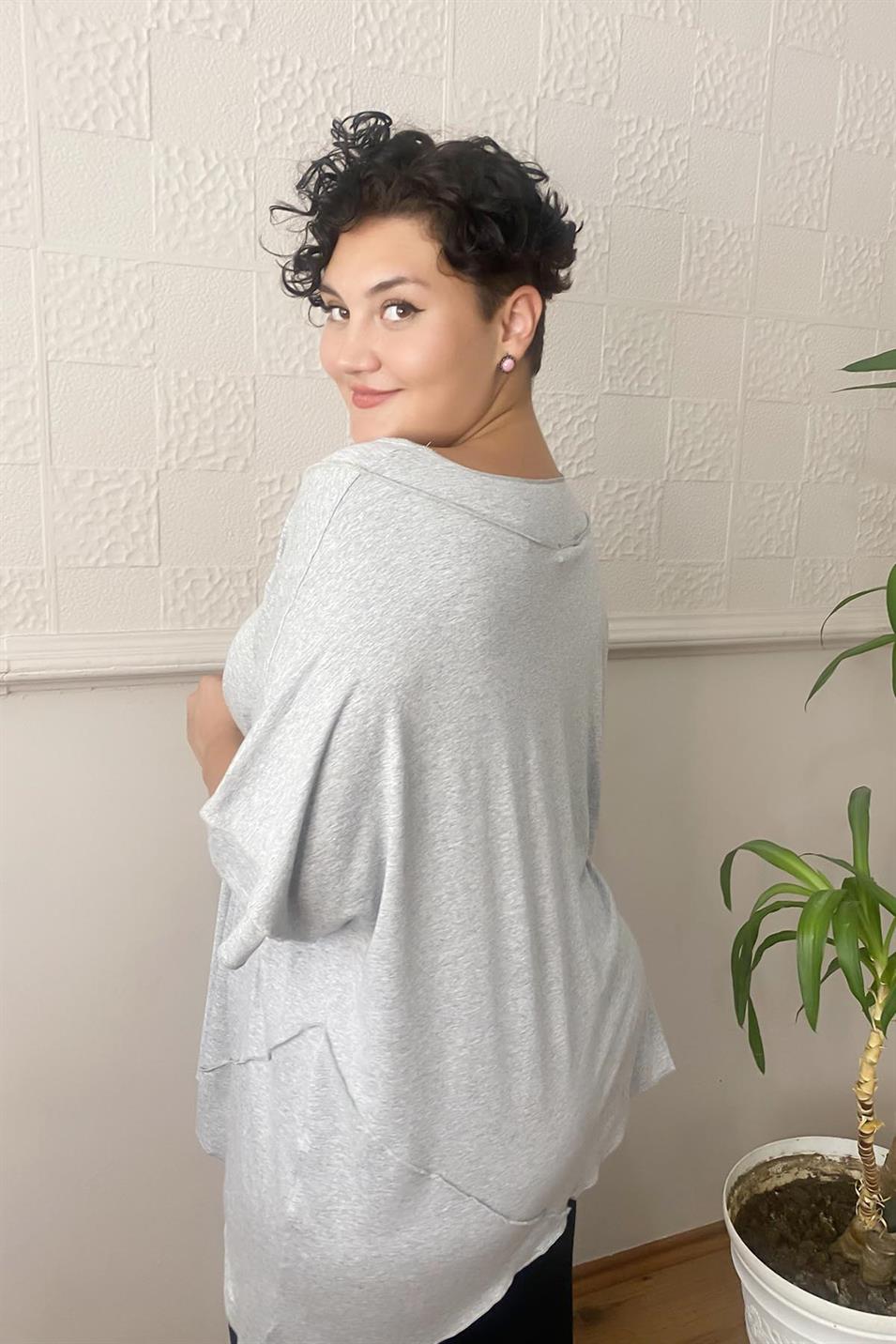 Ters Dikişli Salaş Büyük Beden Penye Bluz Gri