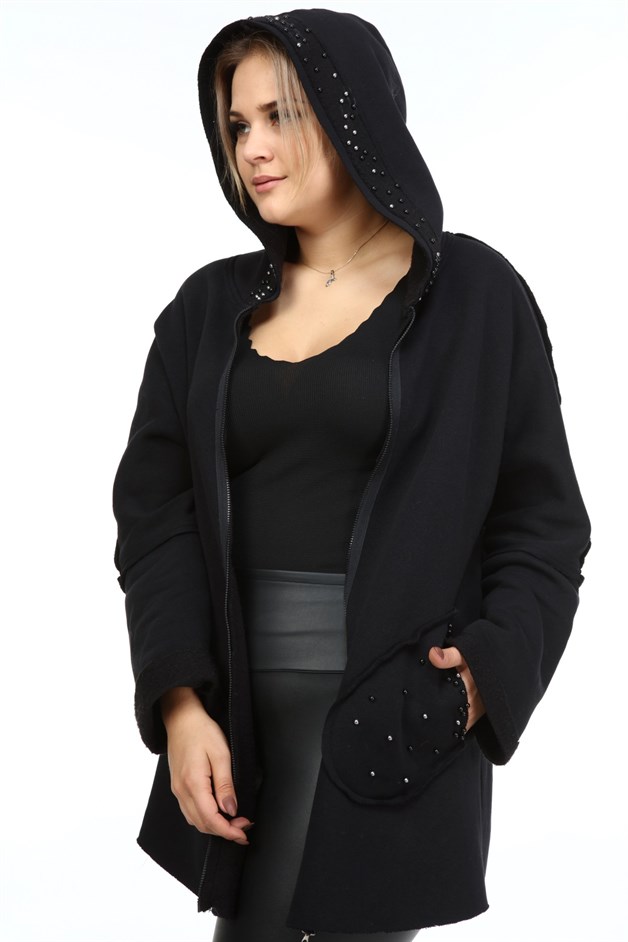 Boncuk Detay Üç İplik Büyük Beden Mont Siyah