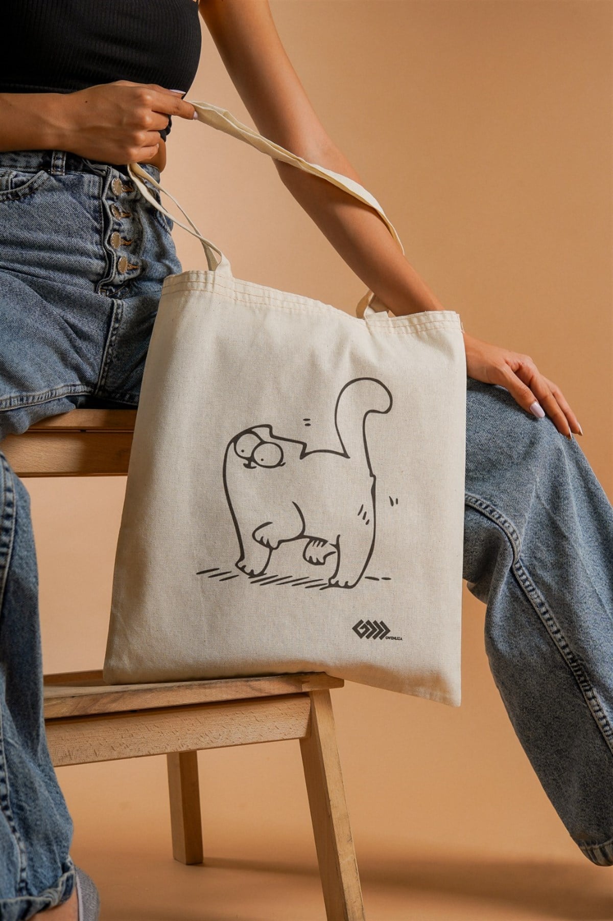 Gwenliza Kara Kalem Kedi Desenli Ham Bez Çanta