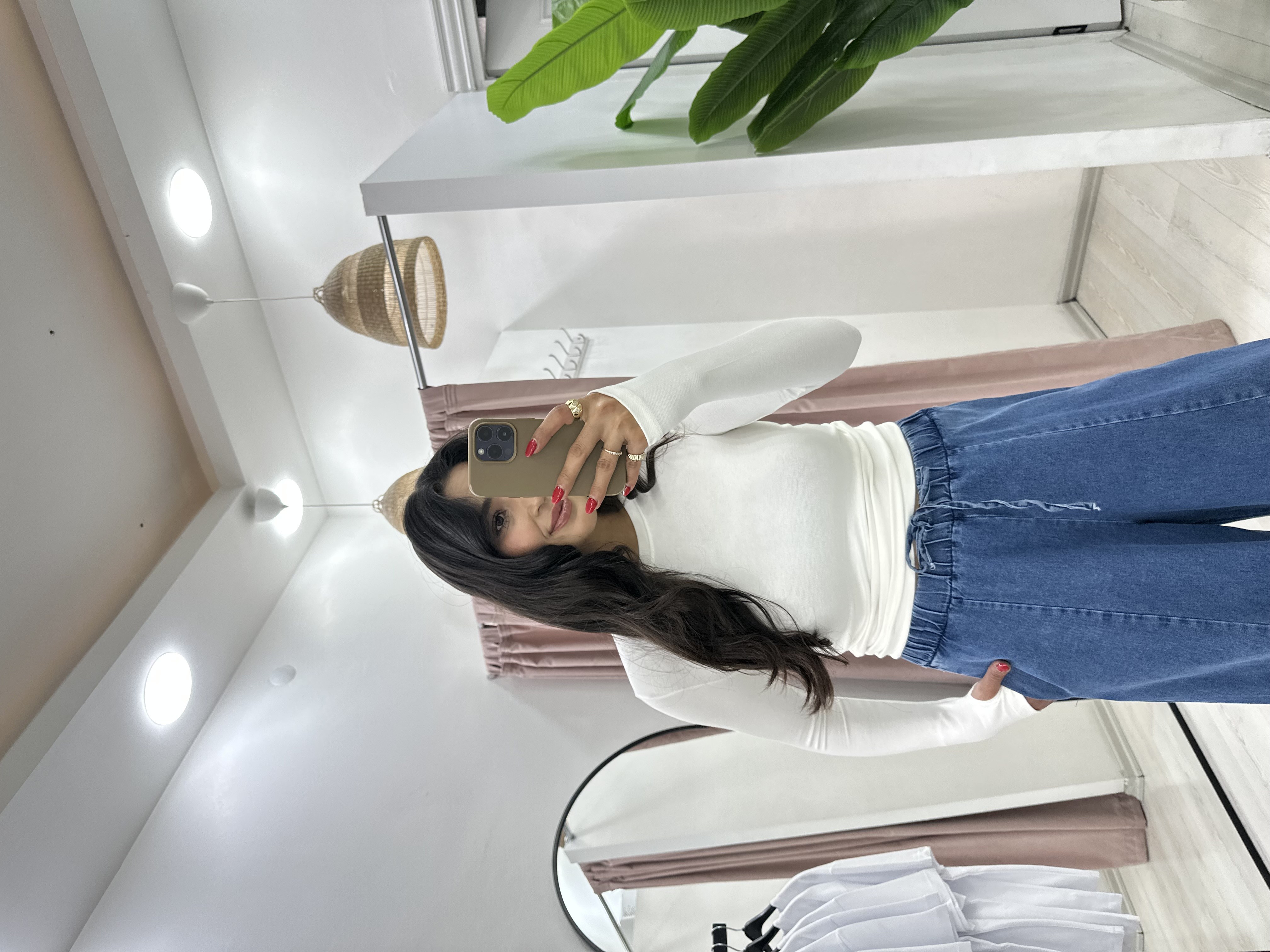 Parmak Geçmeli Body Beyaz