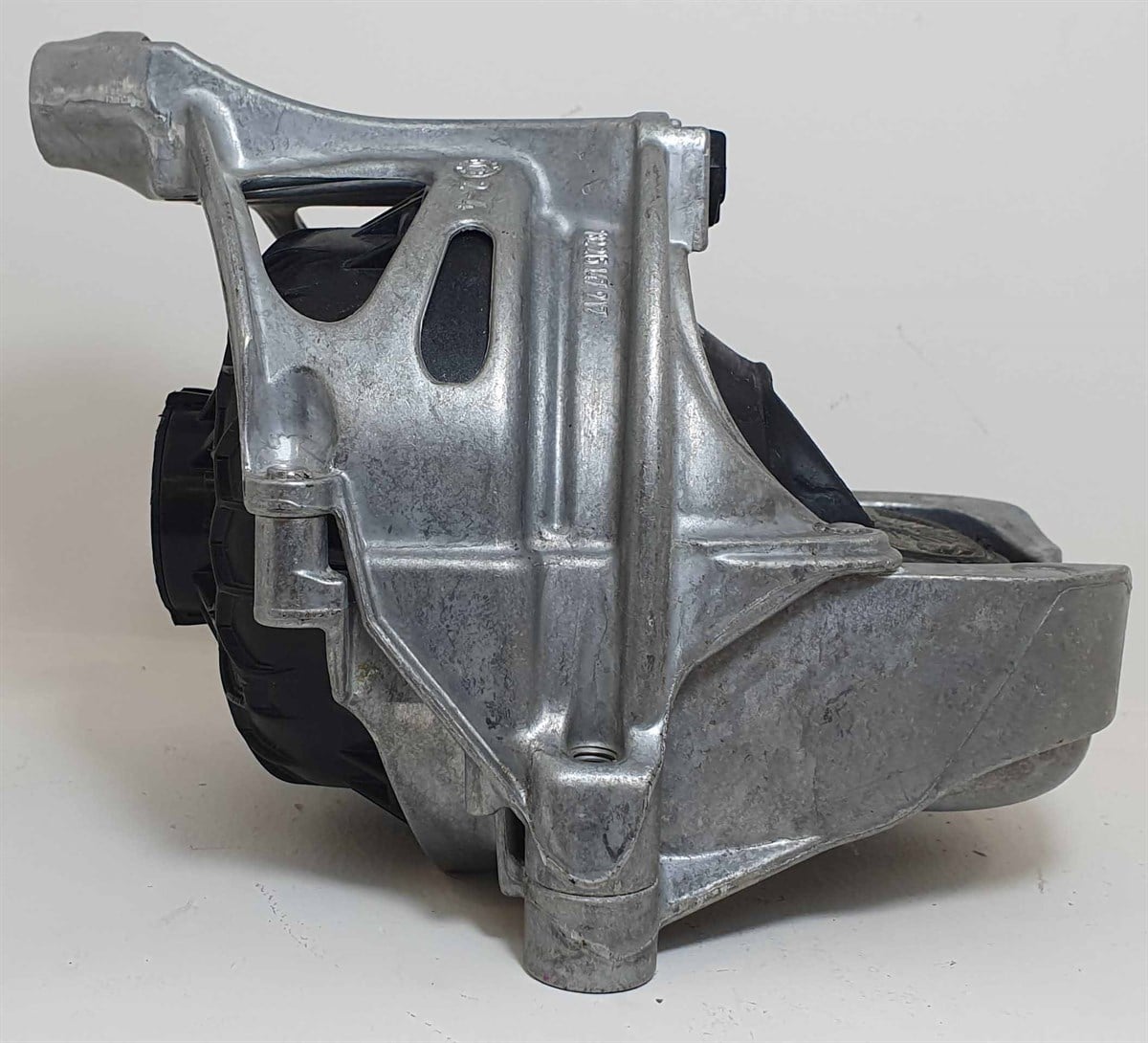 MOTOR TAKOZU