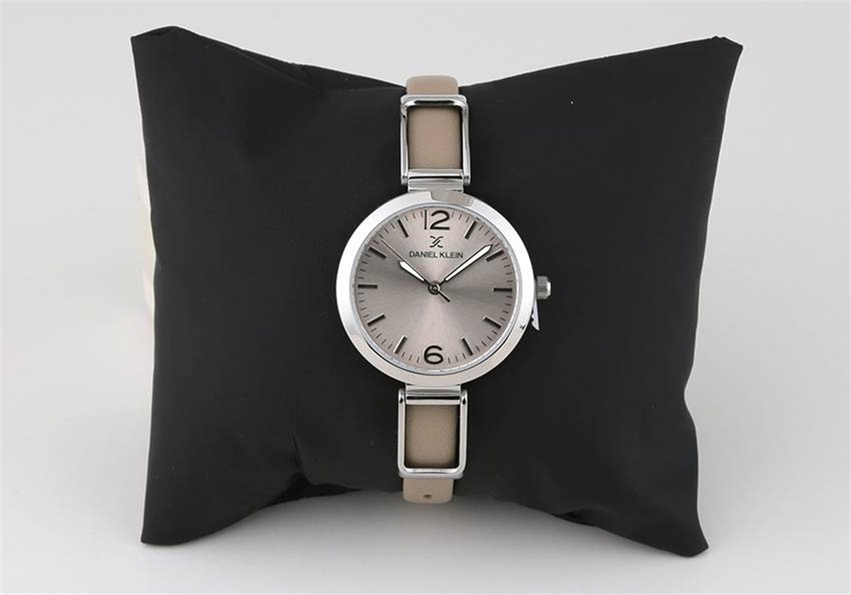 Daniel Klein DK102-02354D1 Çift Kordonlu Kadın Kol Saati 