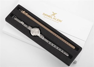 Daniel Klein DK102-02354D1 Çift Kordonlu Kadın Kol Saati 