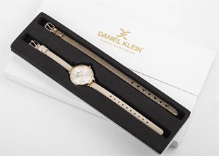 Daniel Klein DK102-01375D10 Çift Kordonlu Kadın Kol Saati 