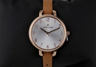 Daniel Klein DK102-01375D9 Çift Kordonlu Kadın Kol Saati 