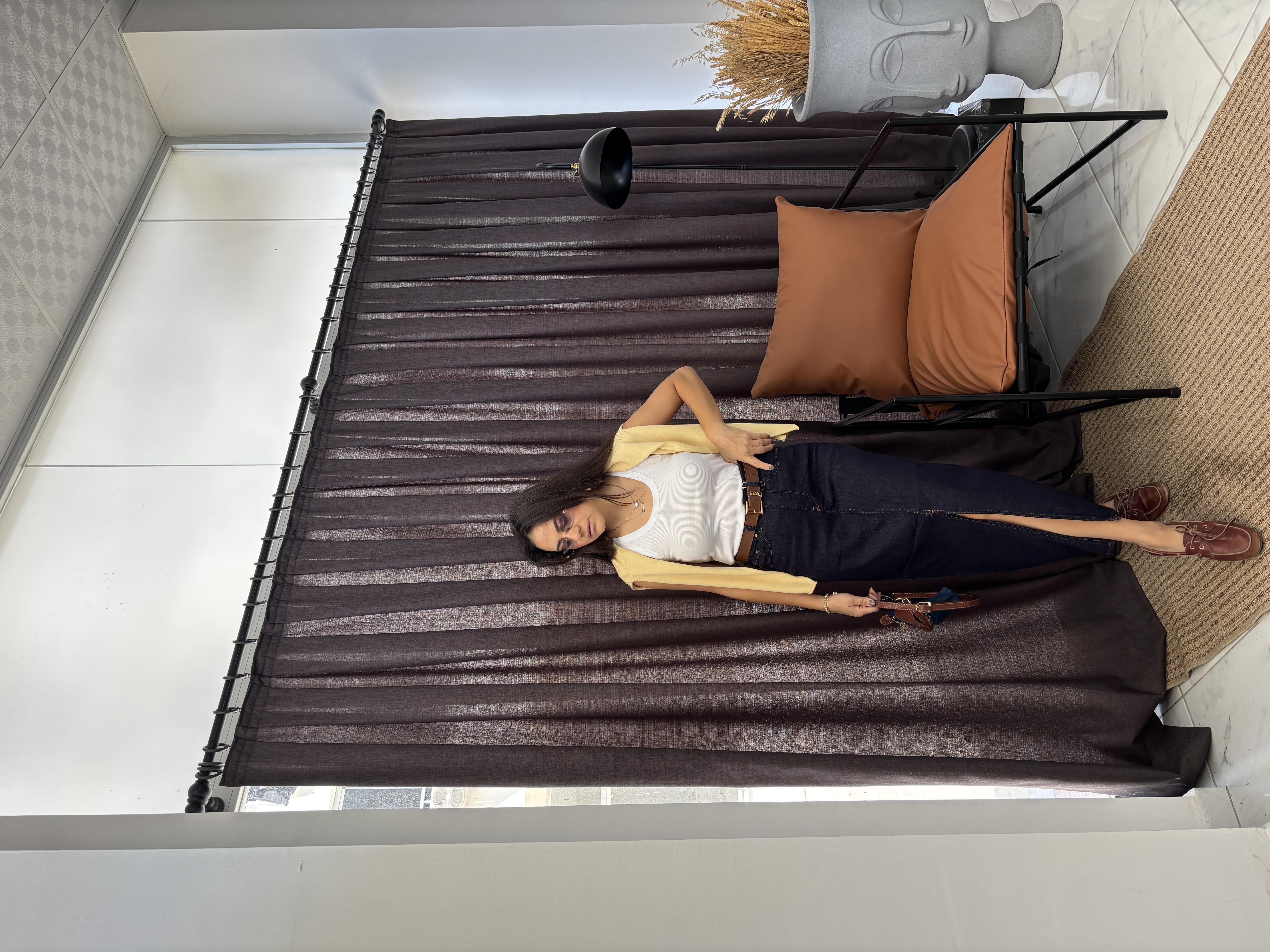 ÖN YIRTMAÇLI UZUN KOT ETEK