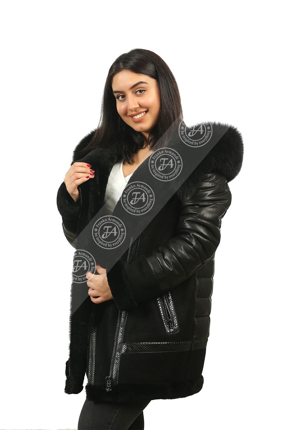 Bayan Gerçek Deri Kışlık Klasik Kaban    Kürk Şişme Kapşon Tilki Siyah YB-1309-19343 FA2
