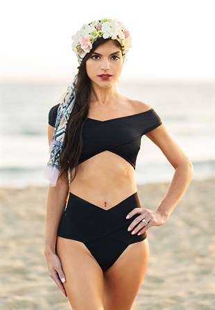 Angelsin Siyah Yüksek Bel Çapraz Tasarımlı Düşük Omuzlu Mayo Bikini Takım