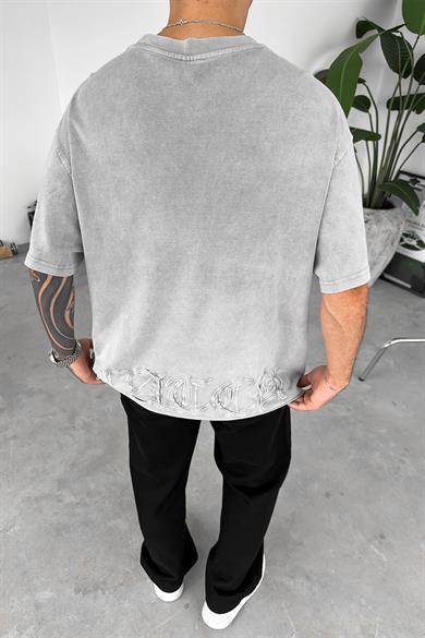 Açık Gri Acid Wash Kabartma Baskılı Oversize Tişört