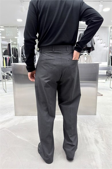 Antrasit Çizgili Pileli Premium Kumaş Pantolon