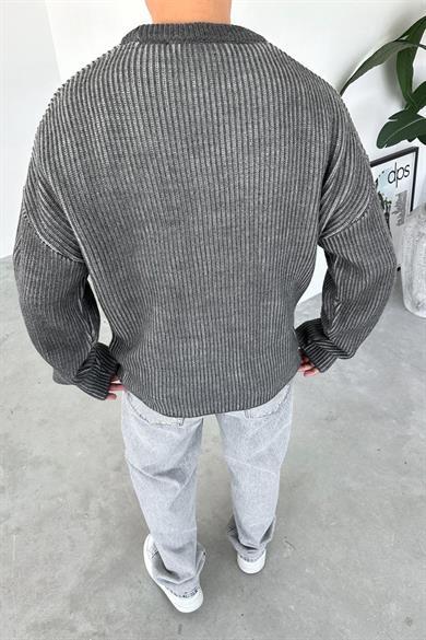 Antrasit Soft Yıkamalı Relaxed Triko Kazak