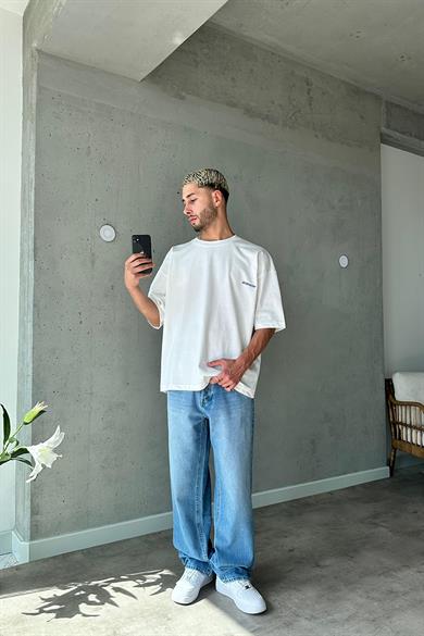 Beyaz Artdirector OUTPLENTY PREMİUM Oversize Tişört