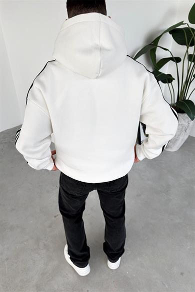 Beyaz Baskılı Şerit Detay Oversize Sweatshirt