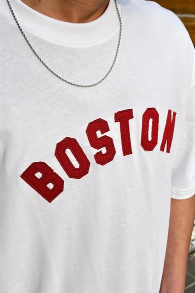 Beyaz Boston Nakış Detay PM Oversize Tişört
