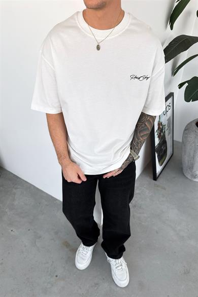 Beyaz Cowboy Nakış Detay Oversize Tişört
