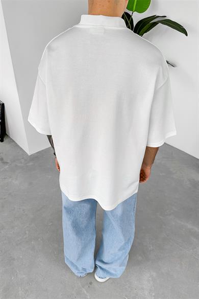 Beyaz Dikiş Detaylı Oversize Tişört